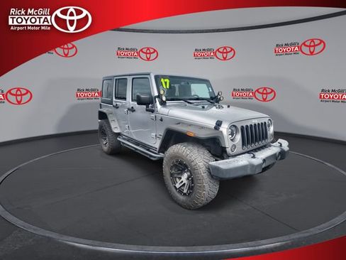 Used 2017 Jeep Wrangler Unlimited Sport w/ Quick Order Package 24S AWD/4WD image 2