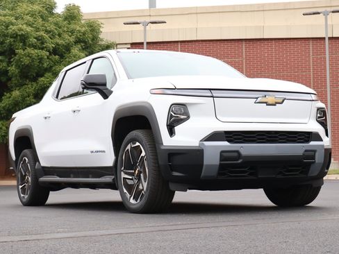 New 2026 Chevrolet Silverado EV LT w/ Premium Package image 1