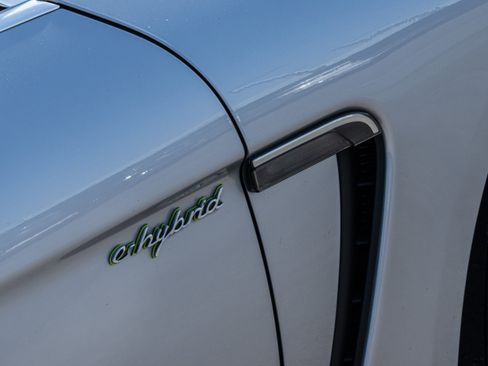 Used 2016 Porsche Panamera S image 7