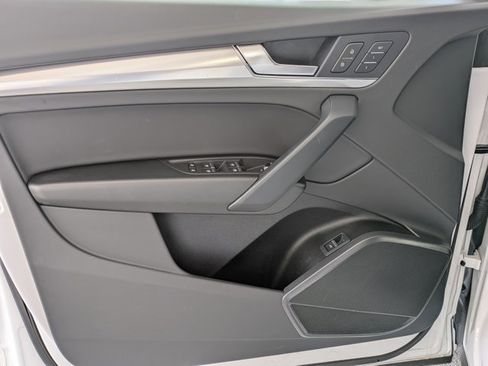 Used 2025 Audi Q5 2.0T Premium AWD/4WD image 19