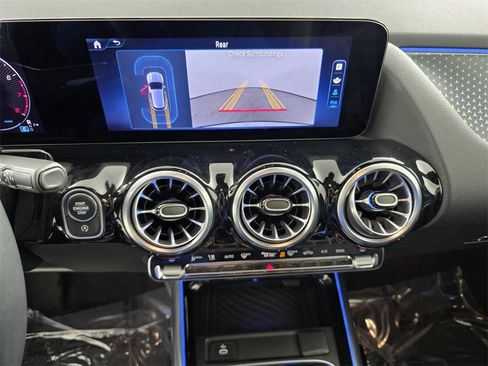 Certified 2025 Mercedes-Benz GLA 250 image 21