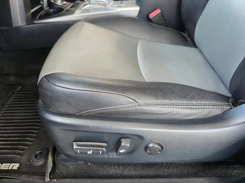 Used 2018 Toyota 4Runner SR5 Premium AWD/4WD image 21