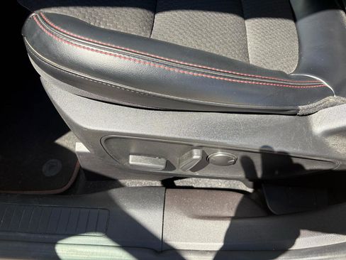 Used 2023 Ford Escape ST-Line w/ Tech Pack #1 AWD/4WD image 19