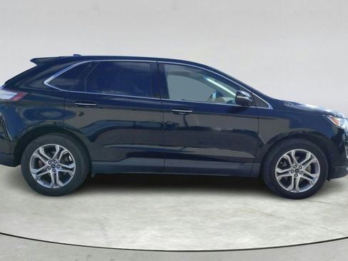 Used 2017 Ford Edge Titanium image 7