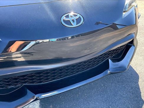 Used 2017 Toyota 86 image 24