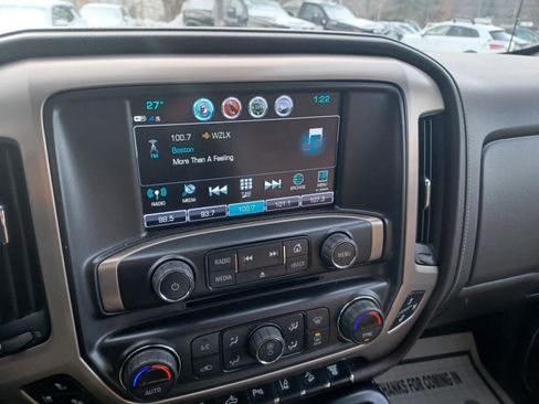 Used 2019 GMC Sierra 2500 Denali w/ Duramax Plus Package image 10