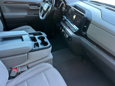 Used 2024 GMC Sierra 1500 SLE AWD/4WD image 16