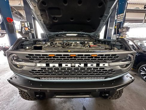 Used 2021 Ford Bronco Badlands AWD/4WD image 3