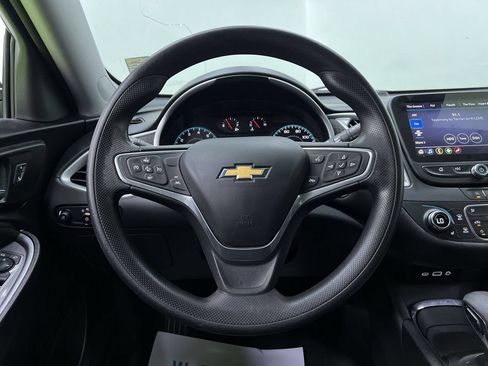 Used 2023 Chevrolet Malibu LT FWD image 20
