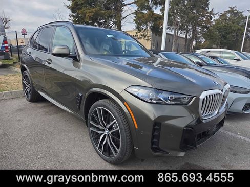 New 2026 BMW X5 sDrive40i w/ M Sport Package image 1