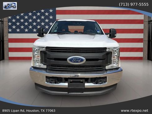 Used 2019 Ford F250 XL w/ Power Equipment Group AWD/4WD image 3