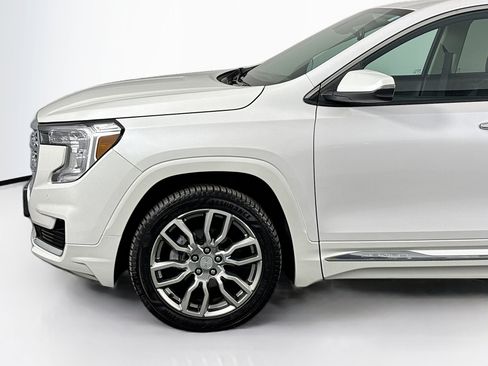 Used 2022 GMC Terrain Denali image 39