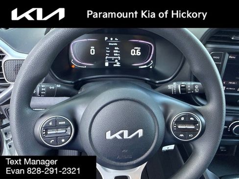 Used 2023 Kia Soul LX FWD image 28