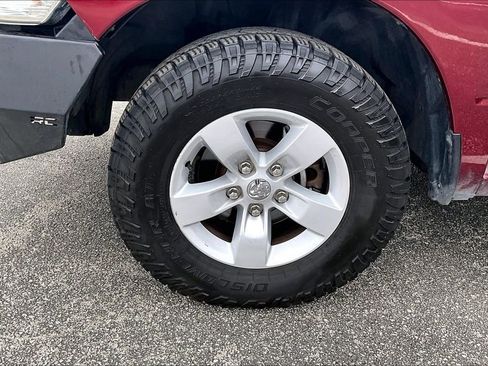 Used 2020 RAM 1500 Tradesman w/ Chrome Plus Package image 11