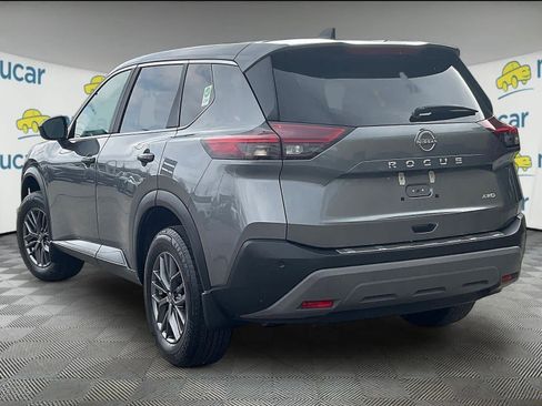 Used 2023 Nissan Rogue S image 4