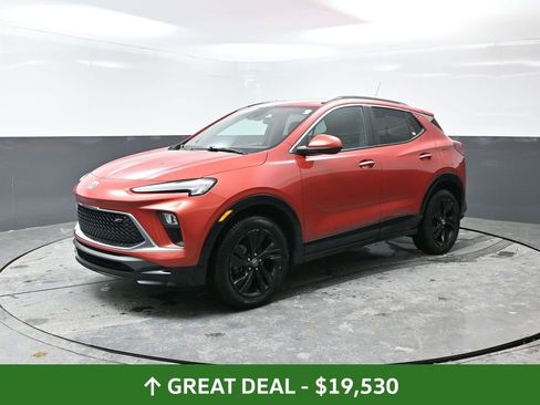 Used 2024 Buick Encore GX Sport Touring image 10