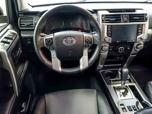 Used 2021 Toyota 4Runner SR5 Premium w/ Moonroof Package AWD/4WD image 18