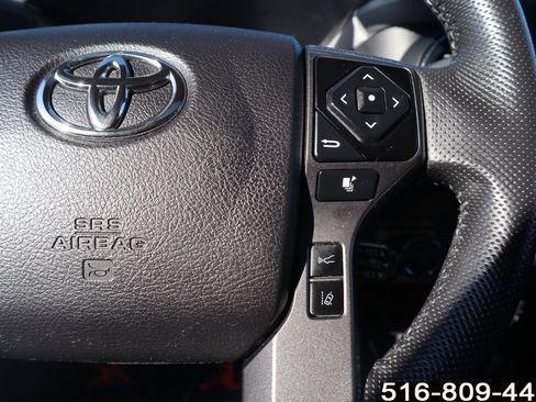 Used 2021 Toyota Tacoma TRD Off-Road image 21