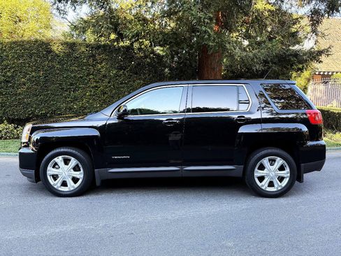 Used 2017 GMC Terrain SLE FWD image 4