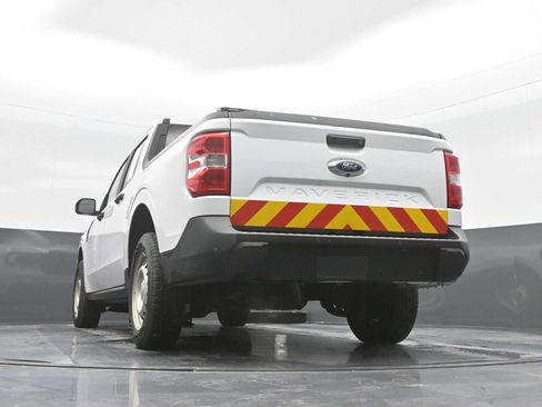 Used 2022 Ford Maverick XL image 32