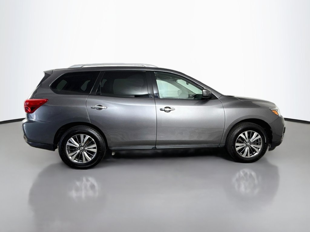 Used 2020 Nissan Pathfinder SV AWD/4WD image 11