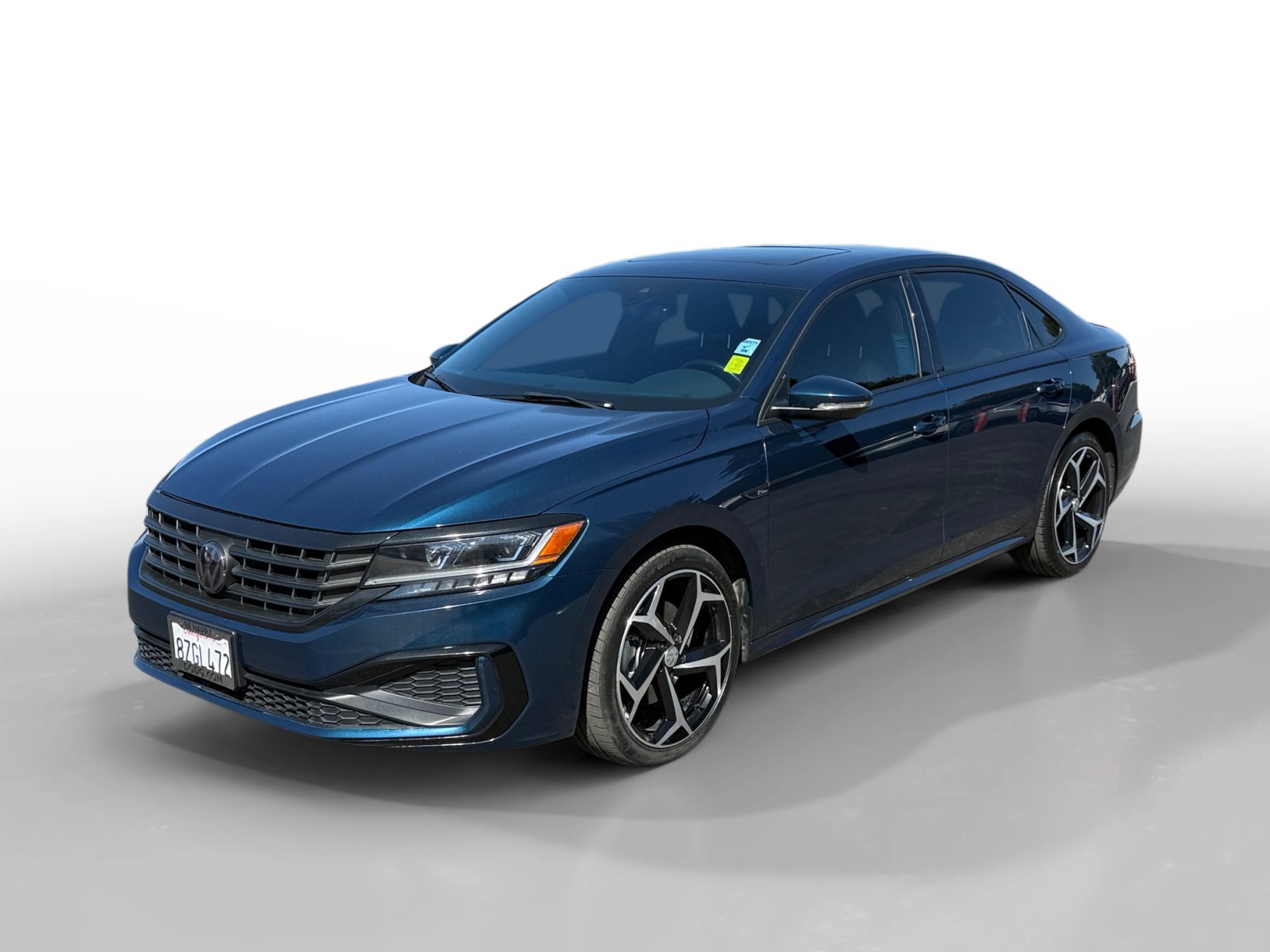 Used 2022 Volkswagen Passat 2.0T R-Line FWD image 1
