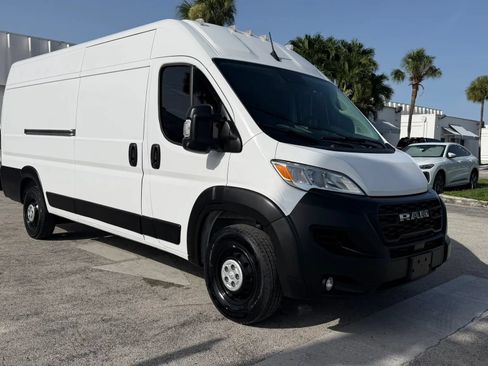 Used 2023 RAM ProMaster 3500 w/ Driver Convenience Group FWD image 1