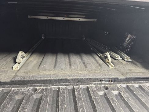 Used 2017 Nissan Frontier PRO-4X AWD/4WD image 30