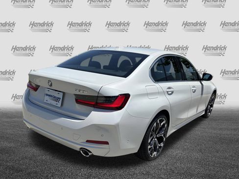 Certified 2025 BMW 330i Sedan RWD image 10