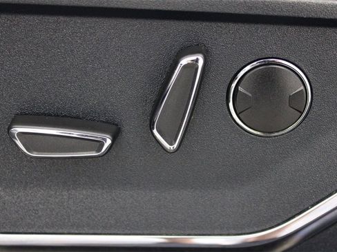 Used 2021 Ford F150 Lariat w/ Equipment Group 502A High image 22