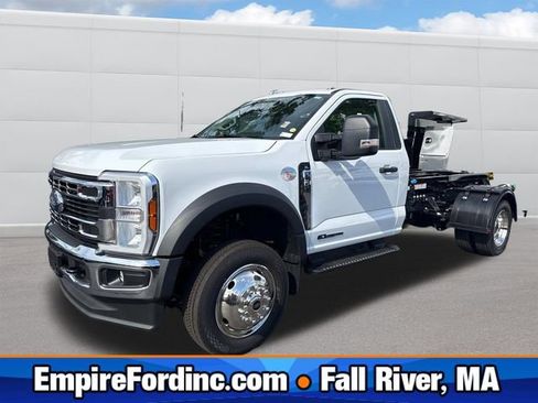 Used 2025 Ford F550 4x4 Regular Cab Super Duty image 1
