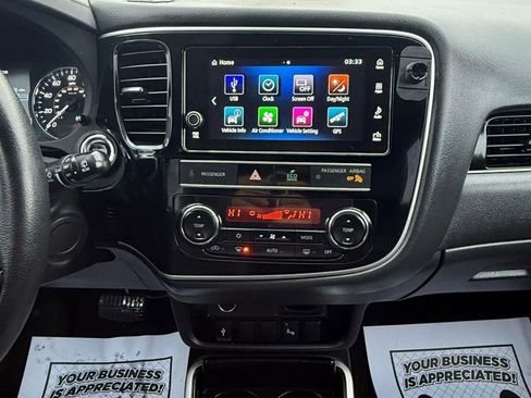 Used 2019 Mitsubishi Outlander LE image 34