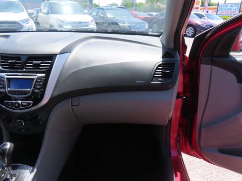 Used 2012 Hyundai Accent GLS w/ Premium Pkg 3 FWD image 31