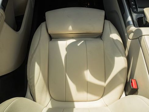 Certified 2022 Mercedes-Benz GLB 250 4MATIC image 31