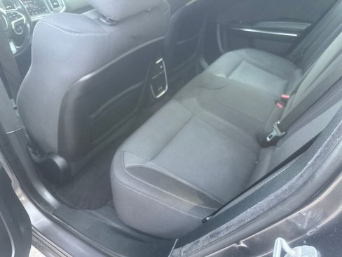 Used 2017 Dodge Charger SXT RWD image 23
