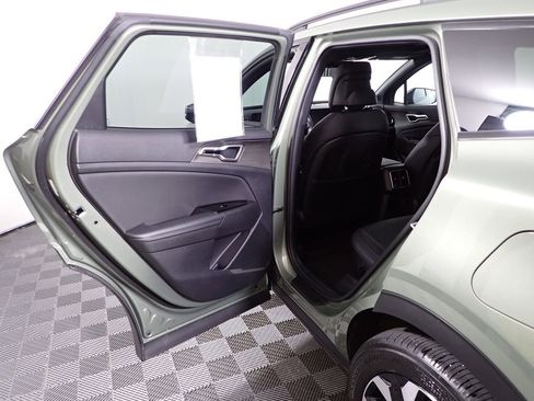 Used 2023 Kia Sportage X-Line w/ X-Line Premium Package AWD/4WD image 36