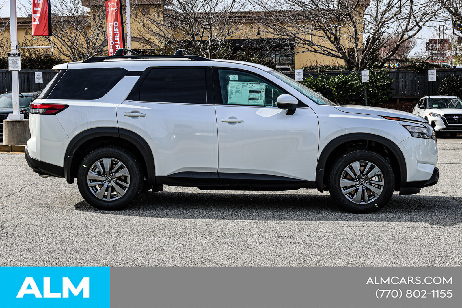 Certified 2025 Nissan Pathfinder SV FWD image 10