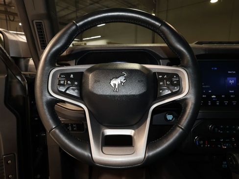 Used 2025 Ford Bronco Badlands AWD/4WD image 10