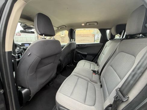 Used 2020 Ford Escape S image 17