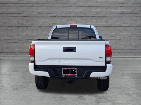 Used 2016 Toyota Tacoma TRD Sport w/ Towing Package AWD/4WD image 6