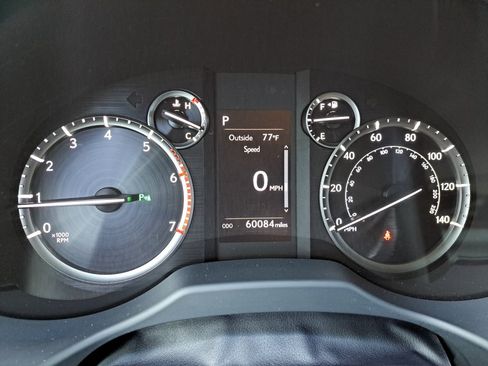 Used 2023 Lexus GX 460 Premium AWD/4WD image 31