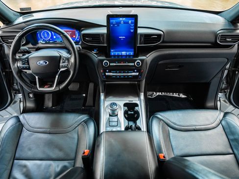 Used 2020 Ford Explorer ST w/ ST Street Pack image 29