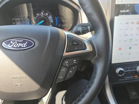 Used 2023 Ford Edge SEL AWD/4WD image 17