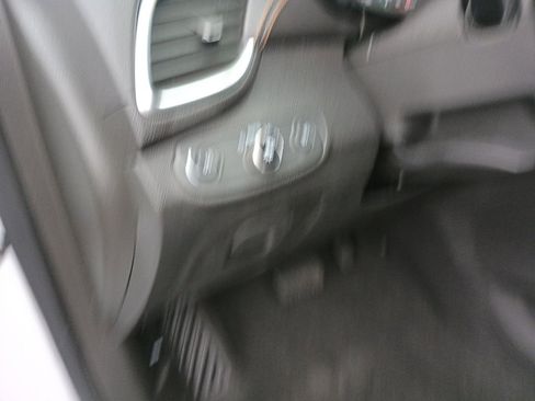 Used 2020 Chevrolet Trax Premier image 13