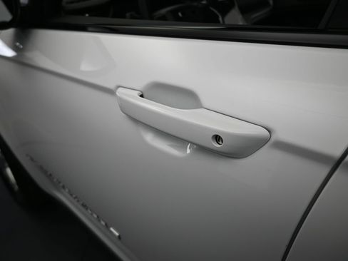 New 2025 Jeep Grand Cherokee Laredo RWD image 33