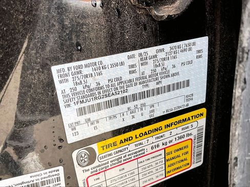 Used 2025 Ford Expedition Tremor AWD/4WD image 33