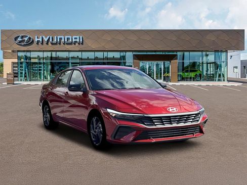 New 2026 Hyundai Elantra Sport FWD image 11