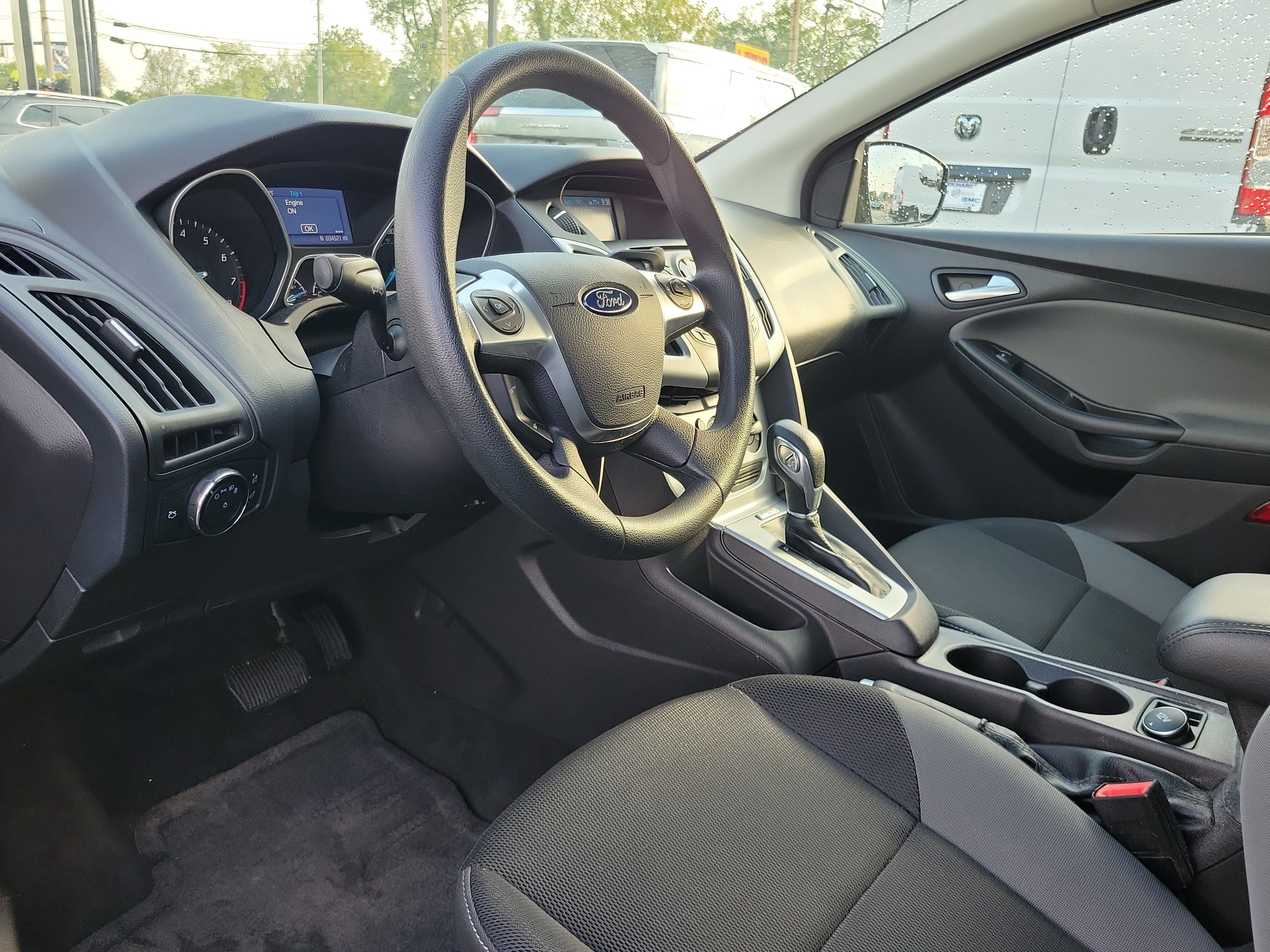 Used 2014 Ford Focus SE FWD image 19