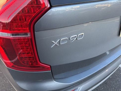 Used 2018 Volvo XC90 T6 Momentum w/ Momentum Plus Package image 23