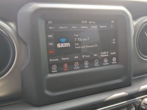 Used 2020 Jeep Wrangler Sport AWD/4WD image 14
